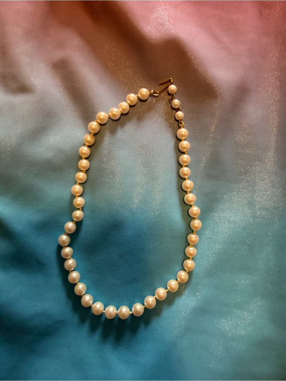 Faux pearl necklace and bracelet